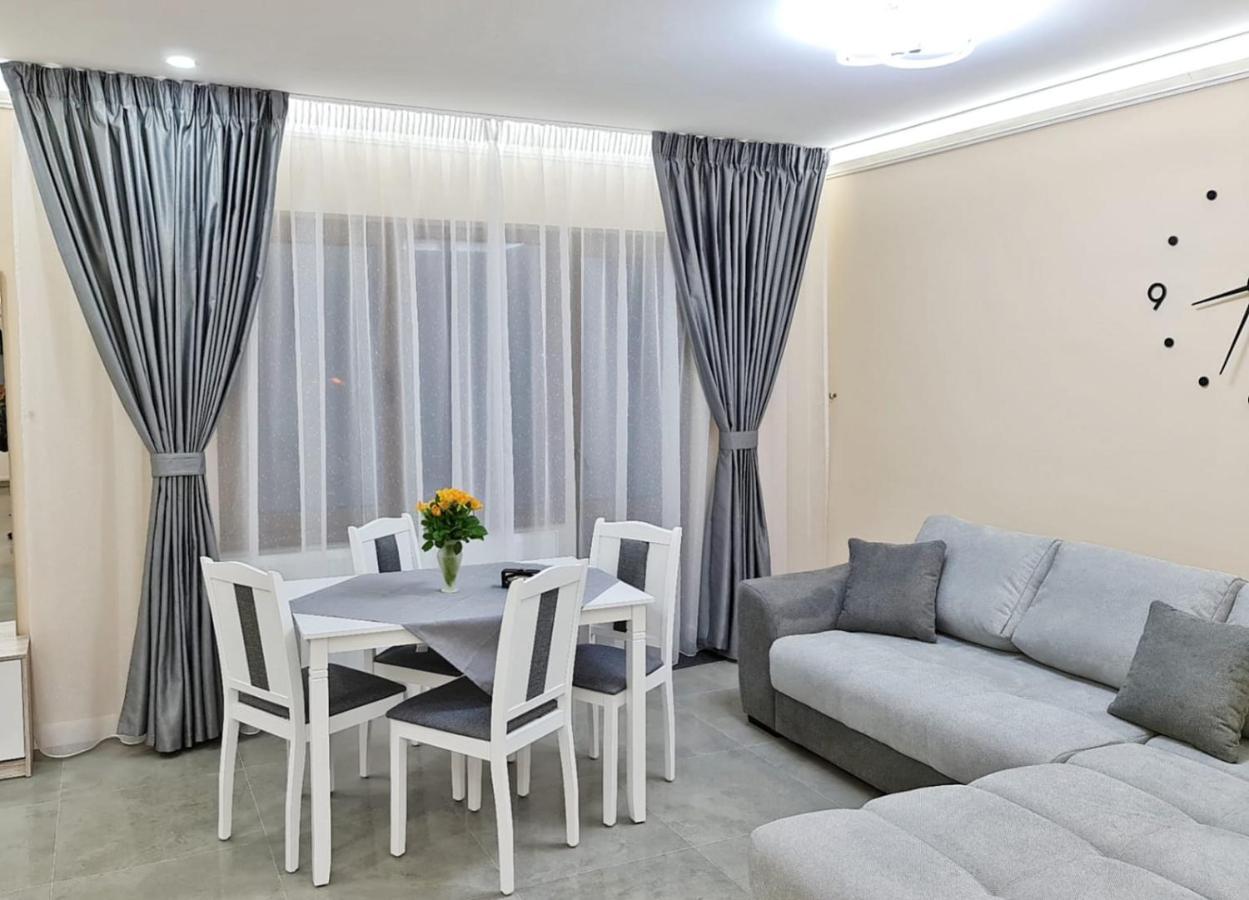 Apartament Lexannona Buşteni Buitenkant foto