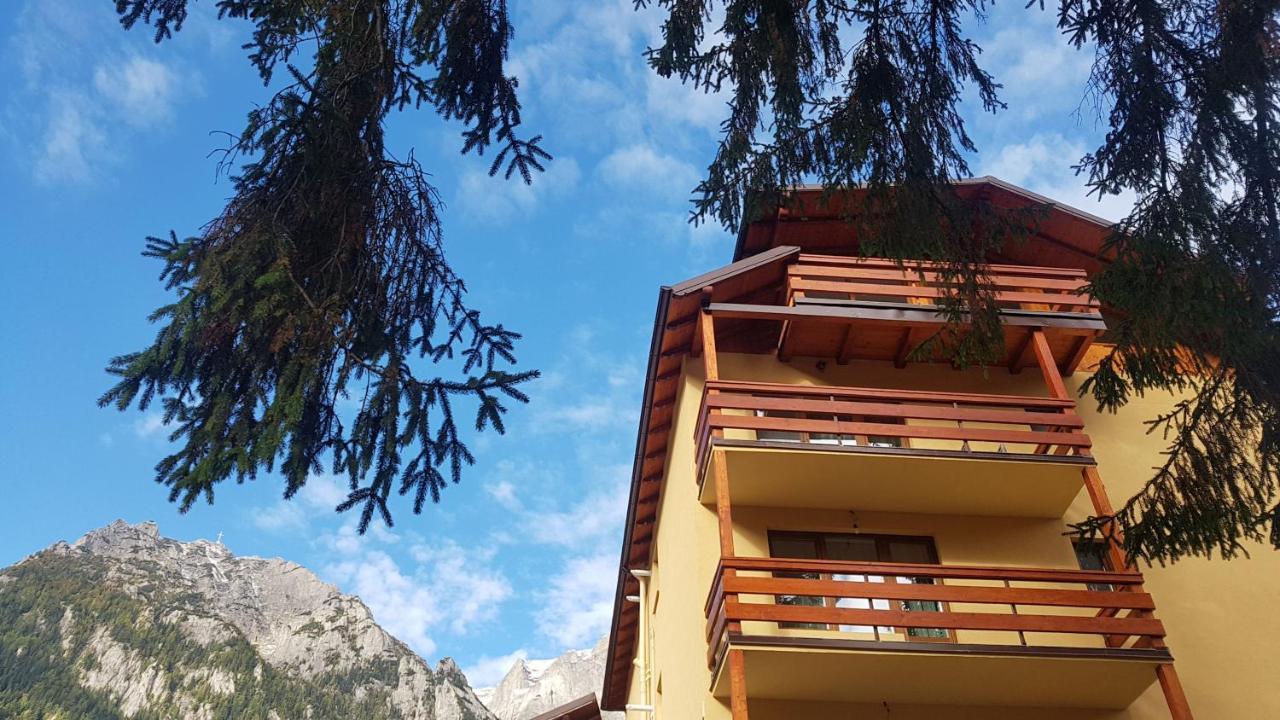 Apartament Lexannona Buşteni Buitenkant foto